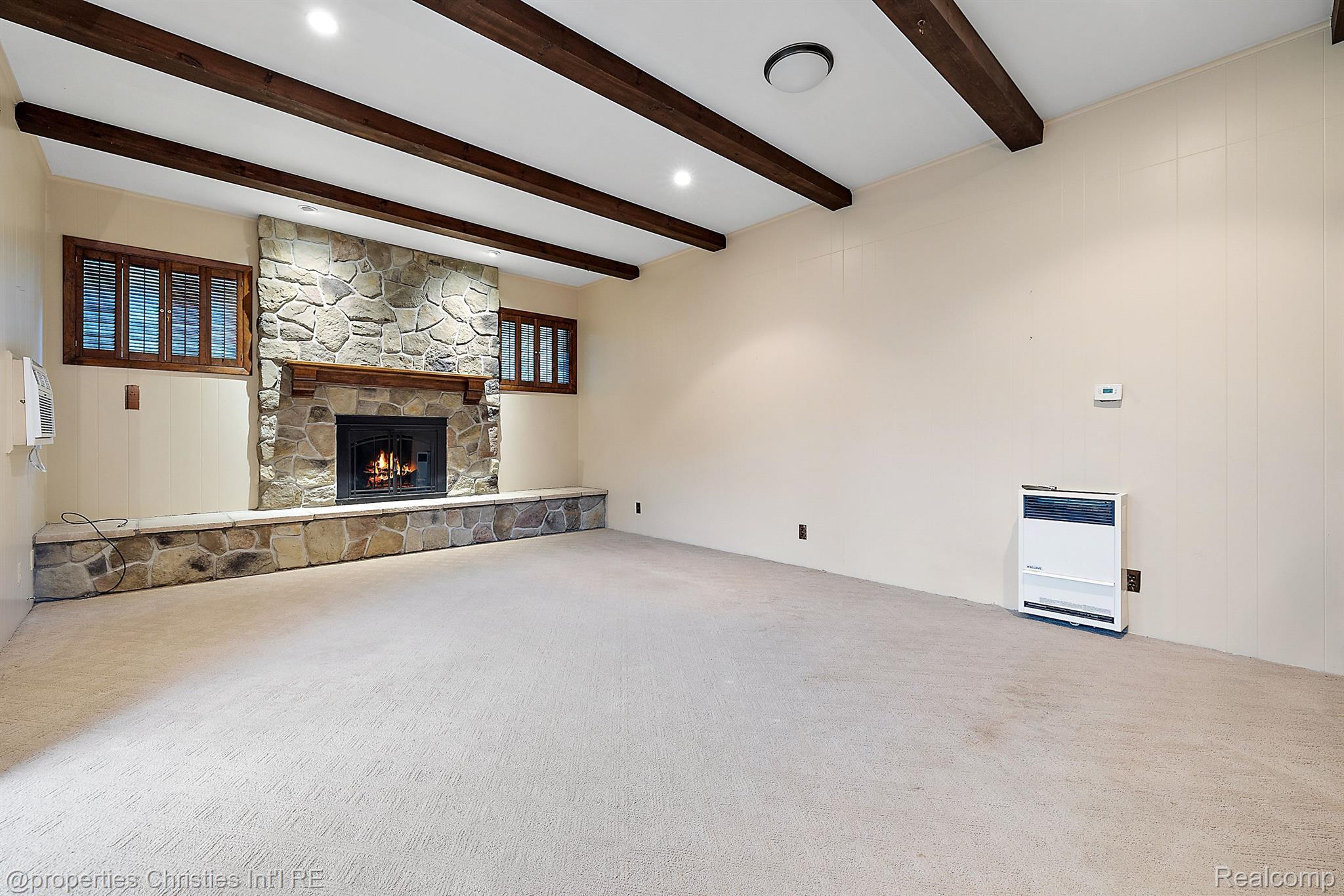 3627 MIDDLEBURY Lane