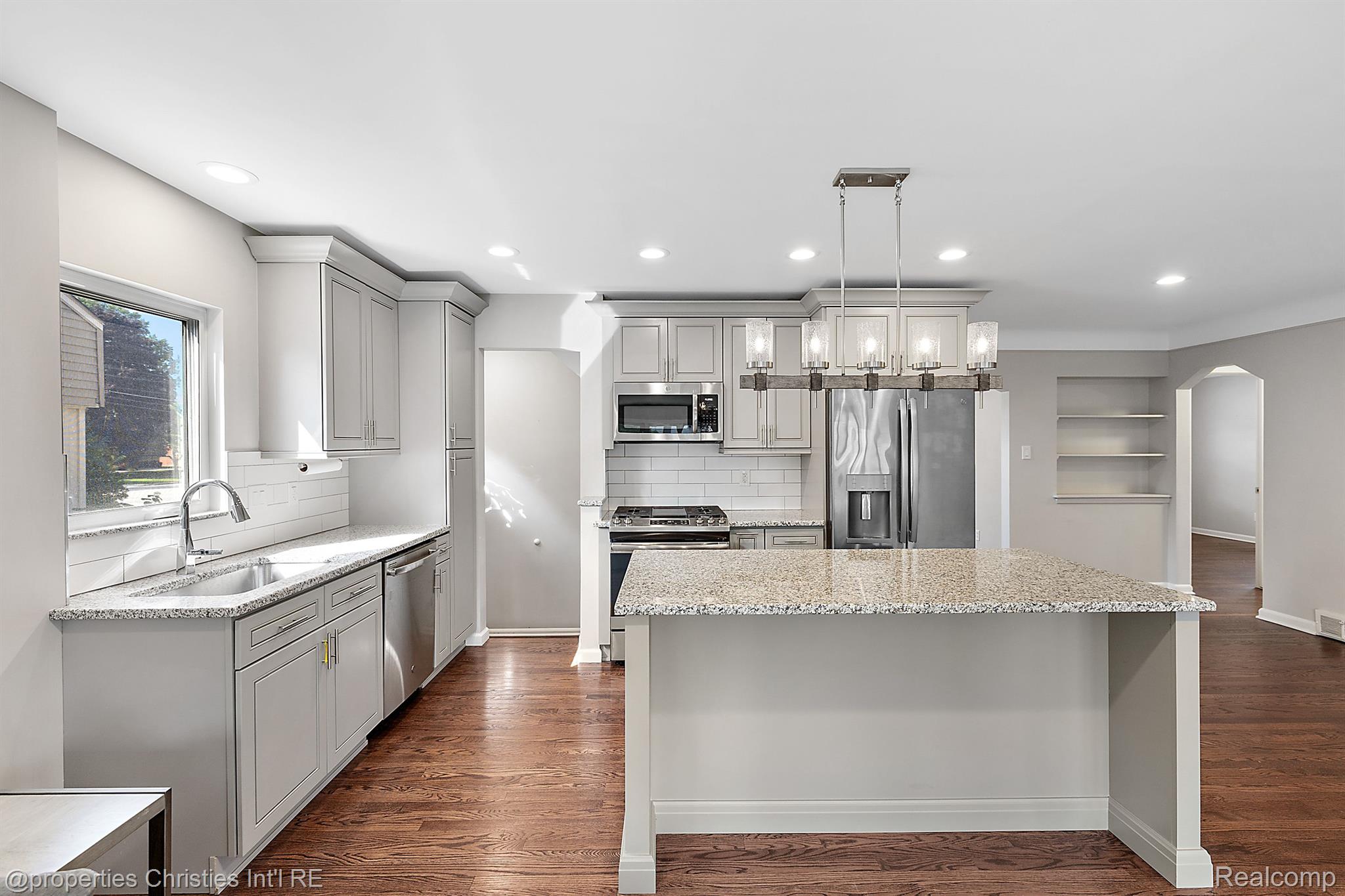 1973 MARYLAND Boulevard