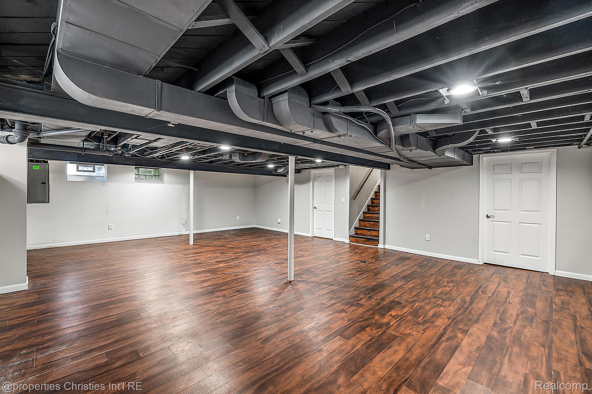 1973 MARYLAND Boulevard