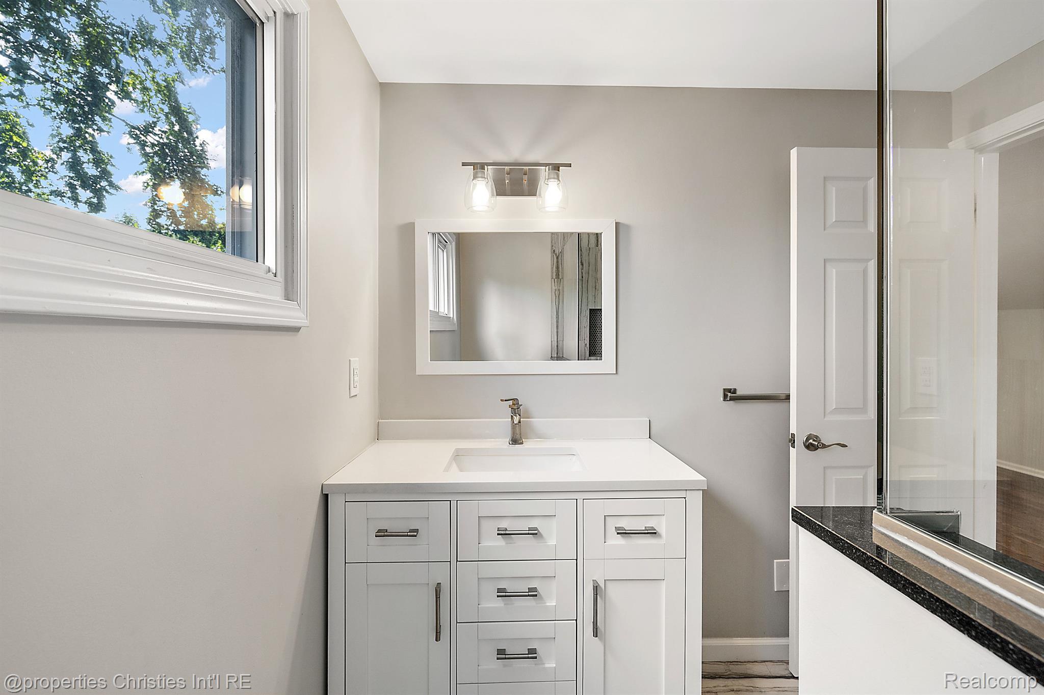 1973 MARYLAND Boulevard