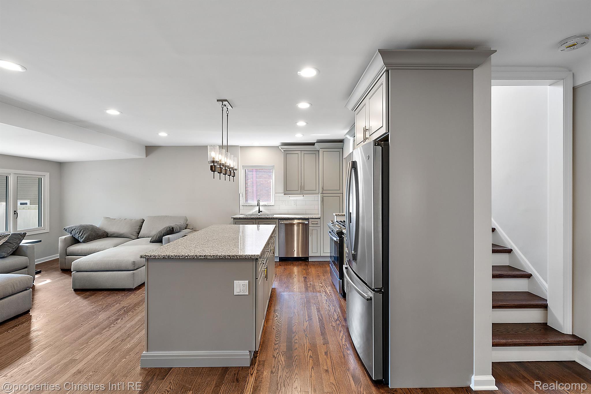 1973 MARYLAND Boulevard