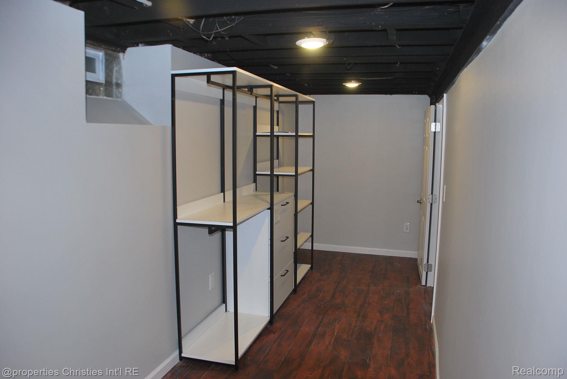 1973 MARYLAND Boulevard