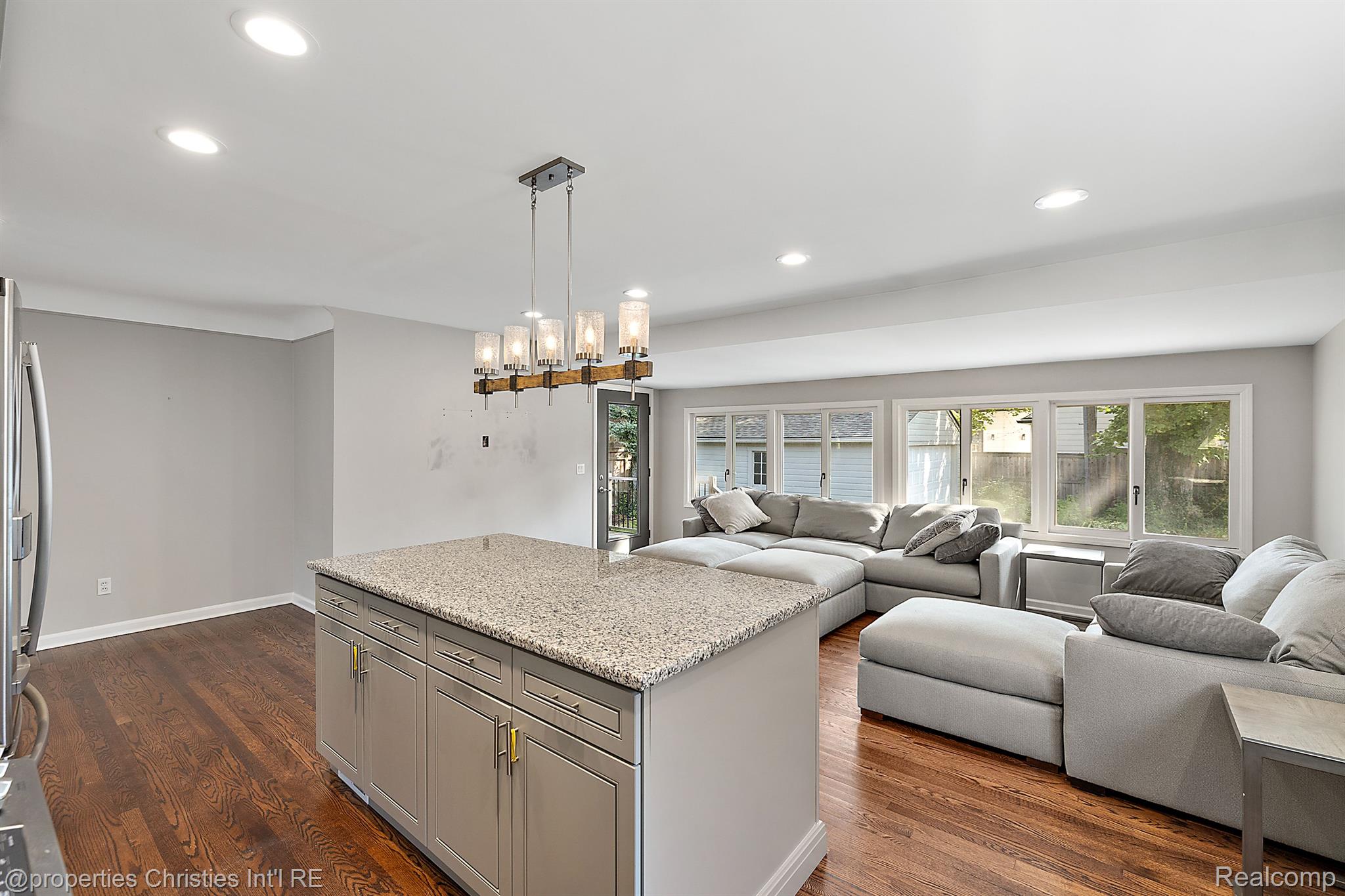 1973 MARYLAND Boulevard