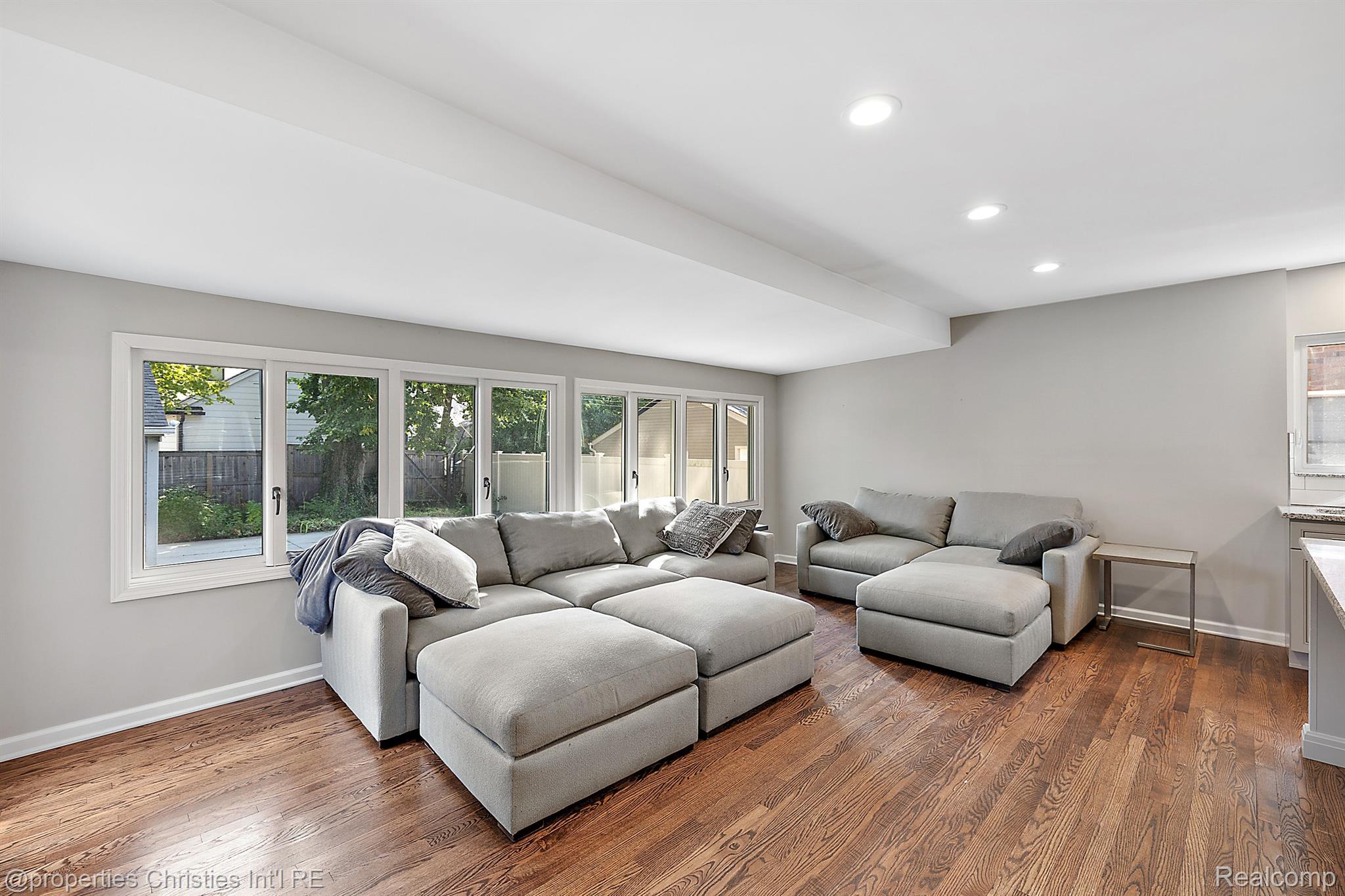 1973 MARYLAND Boulevard