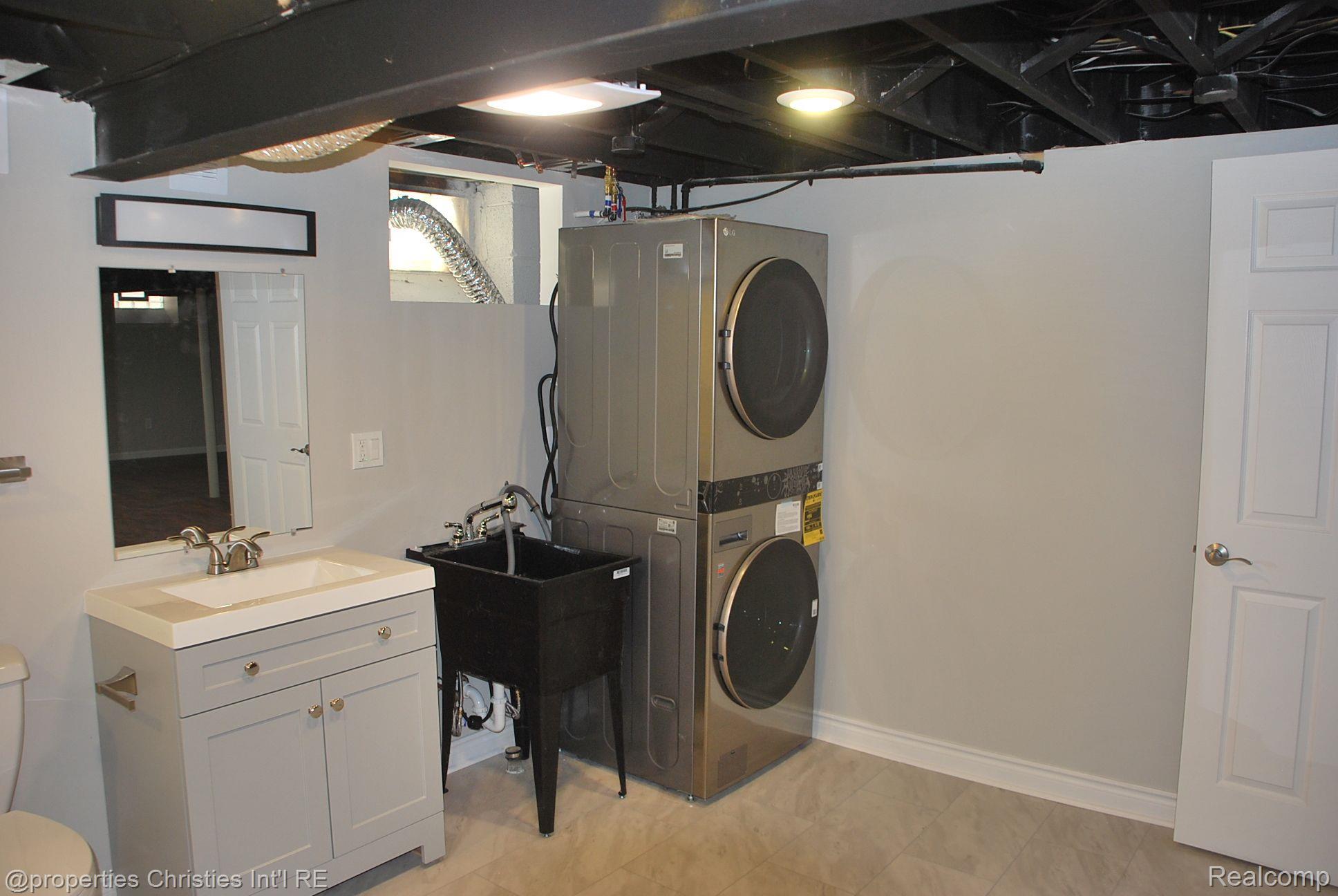 1973 MARYLAND Boulevard