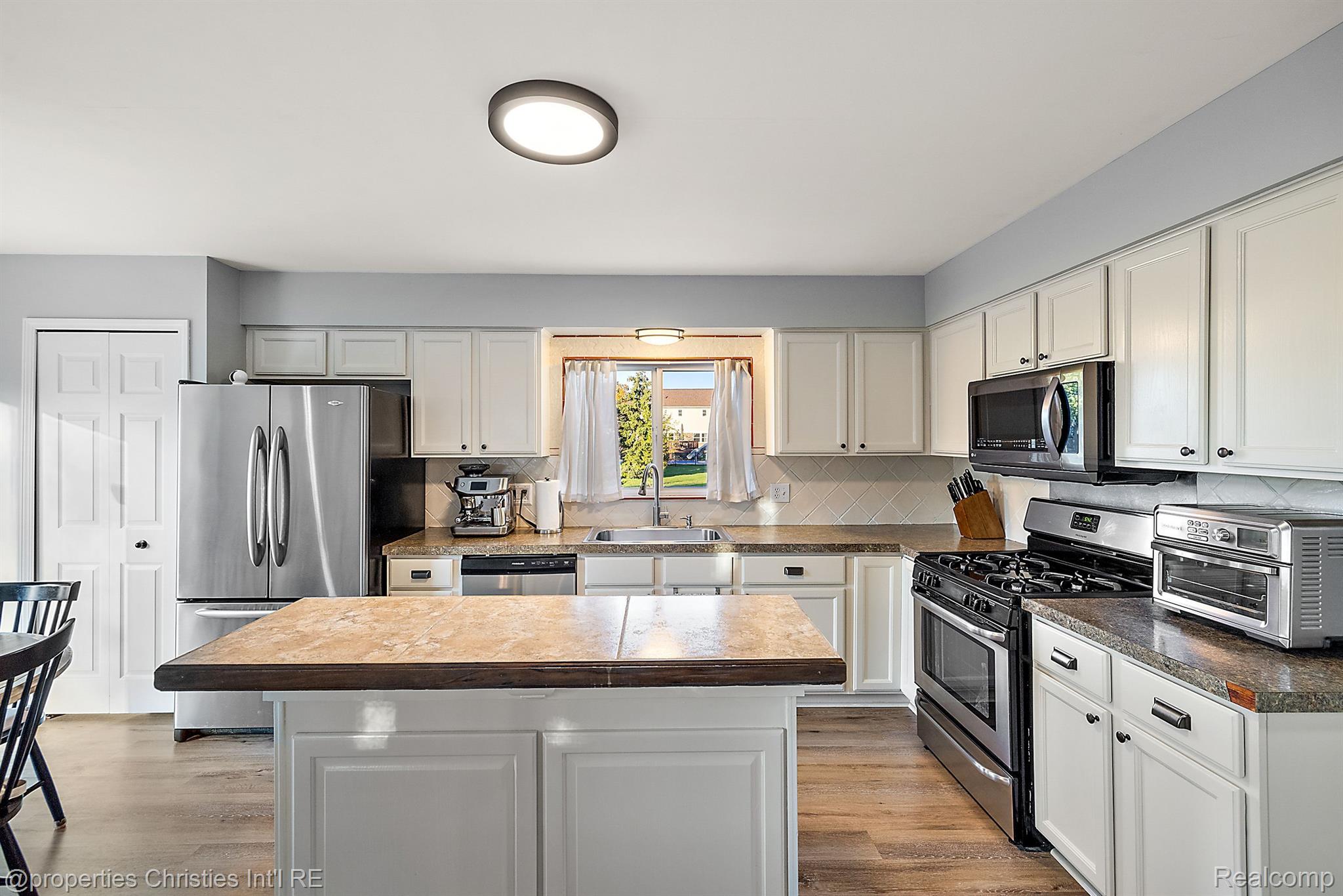 4122 KRISTINE Court
