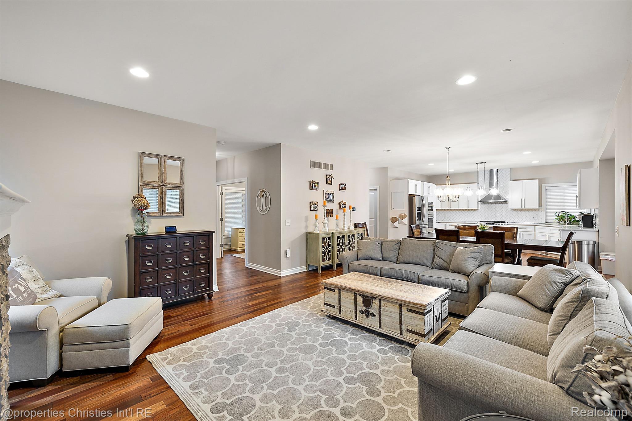 68347 OAK RIDGE Circle