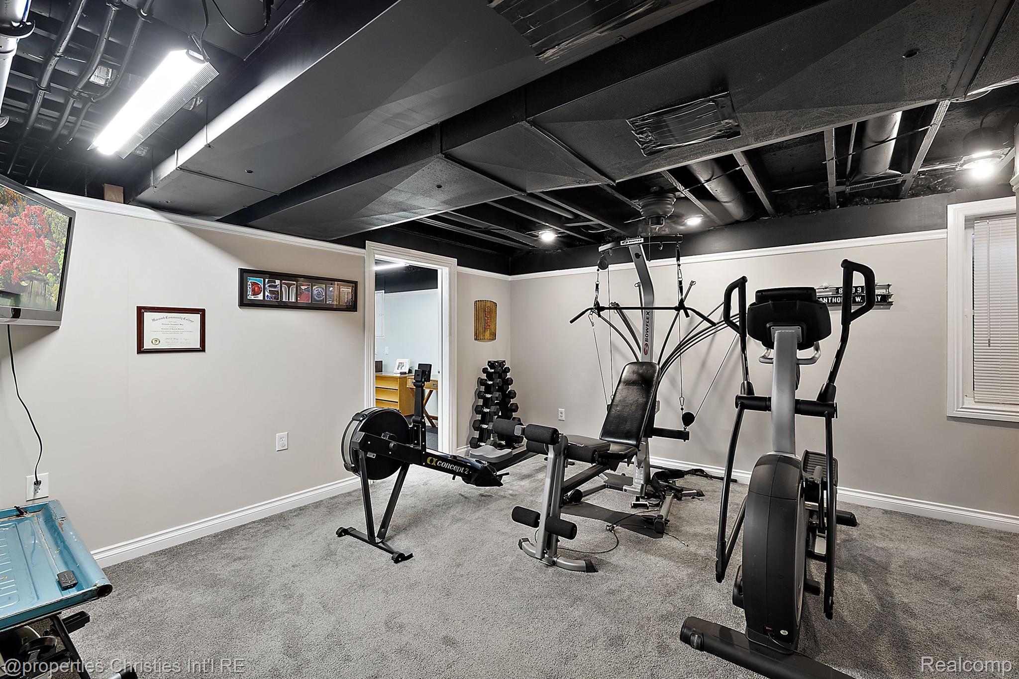 68347 OAK RIDGE Circle