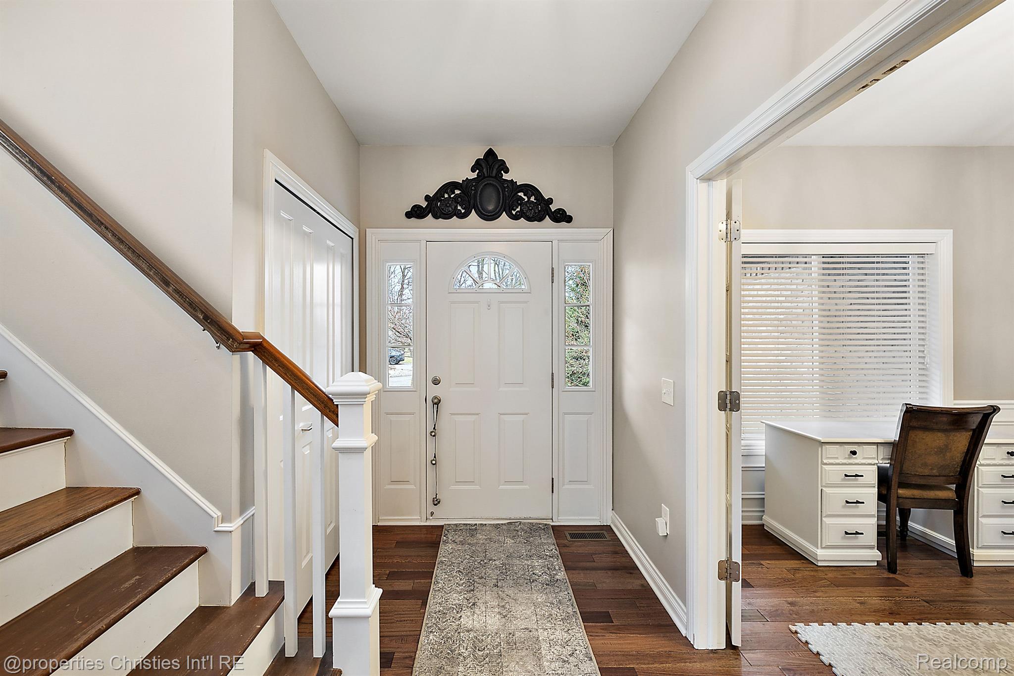 68347 OAK RIDGE Circle