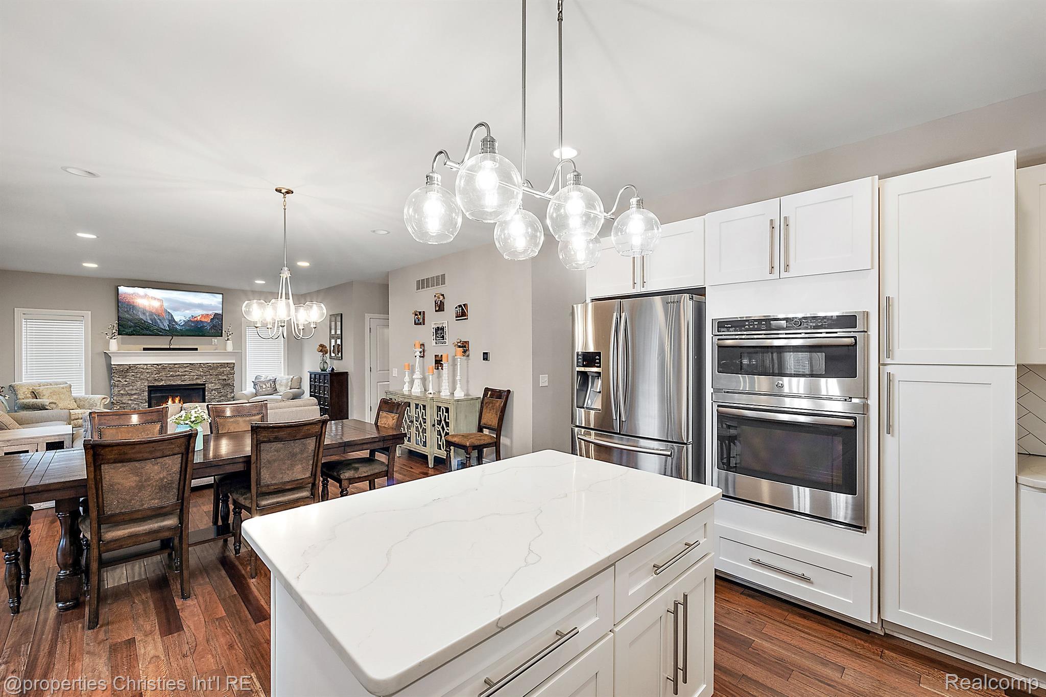 68347 OAK RIDGE Circle