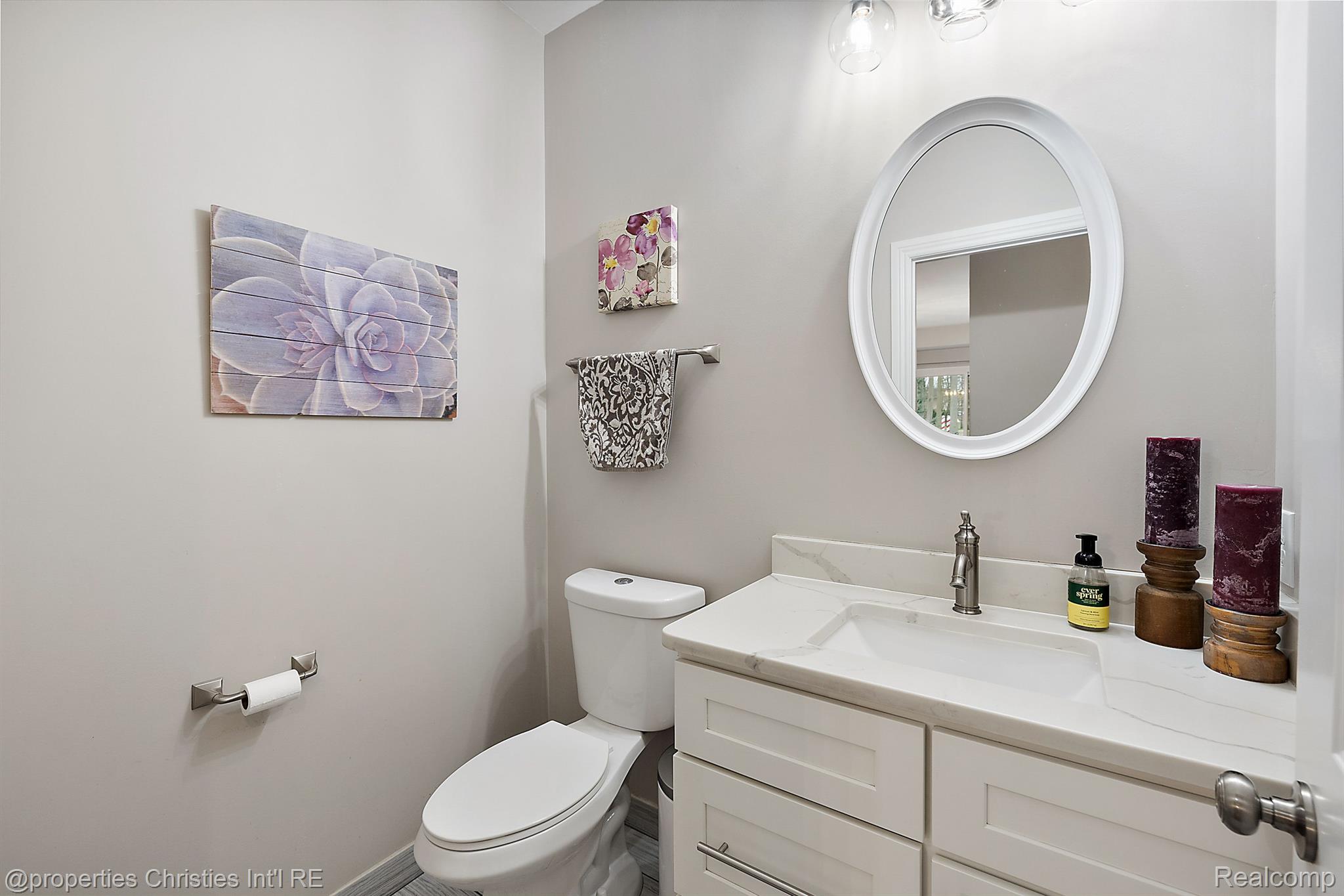 68347 OAK RIDGE Circle