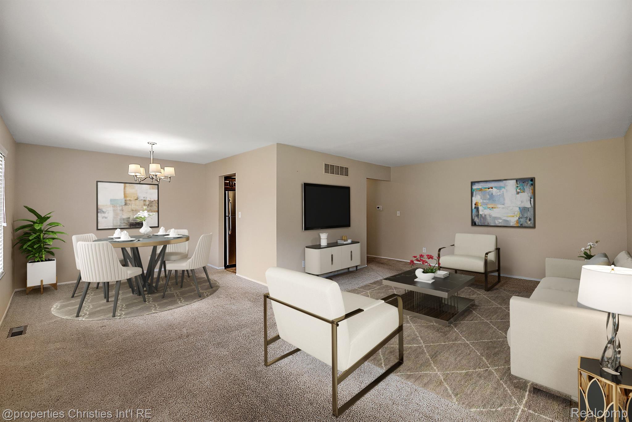 636 E FOX HILLS Drive