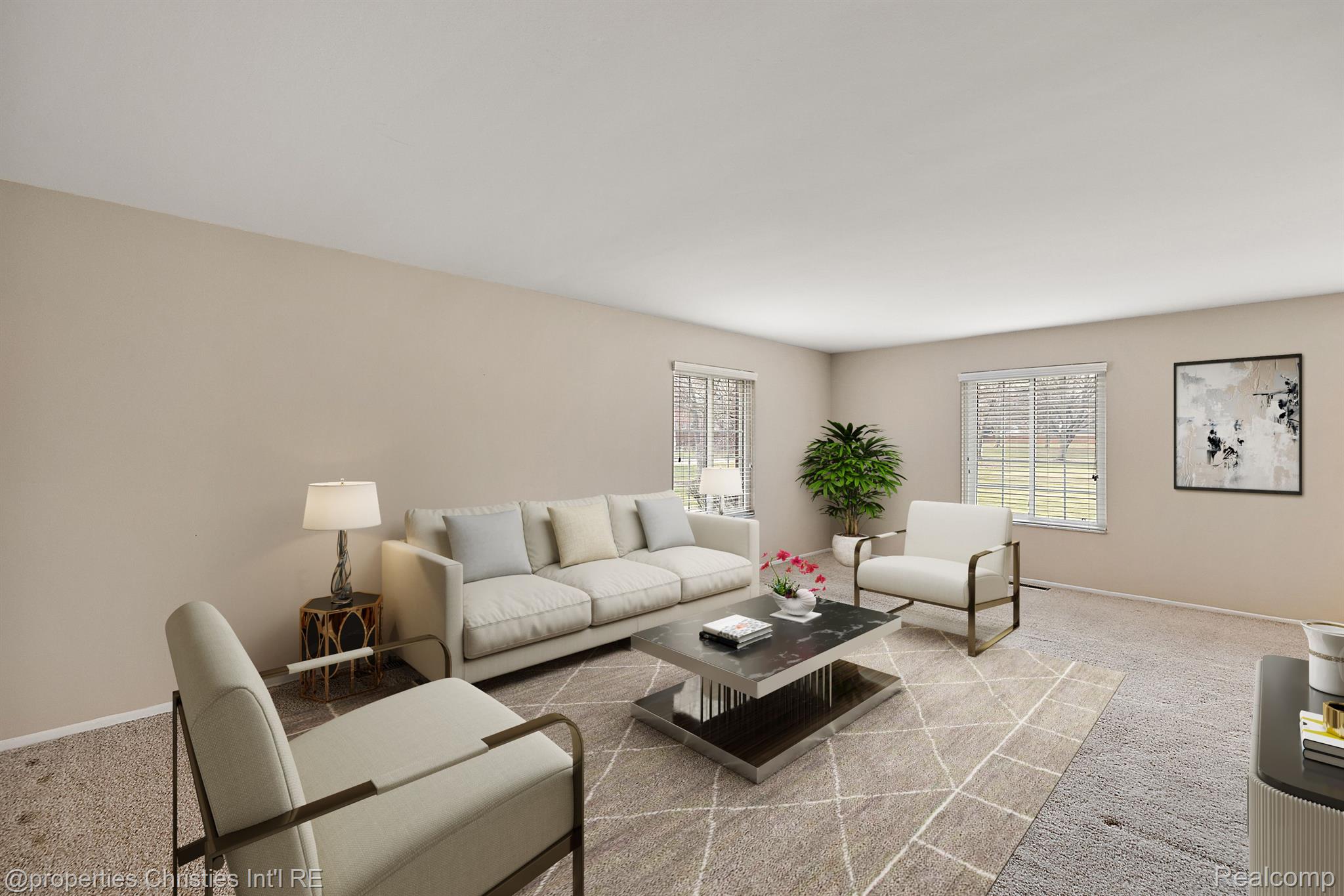 636 E FOX HILLS Drive