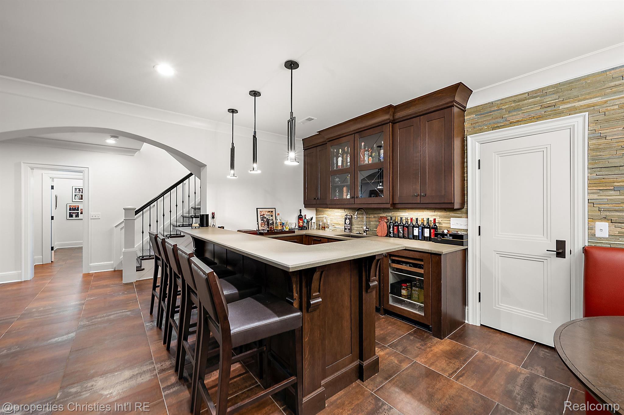 1011 PIERCE Street