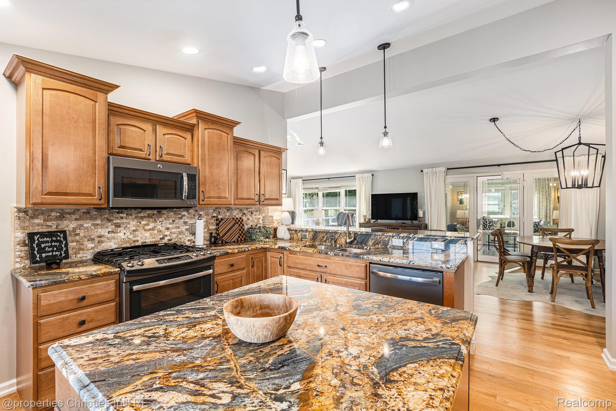 7524 Evergreen Ridge Drive