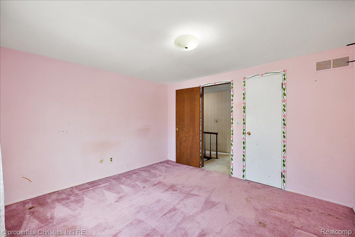 41501 Ladywood Court