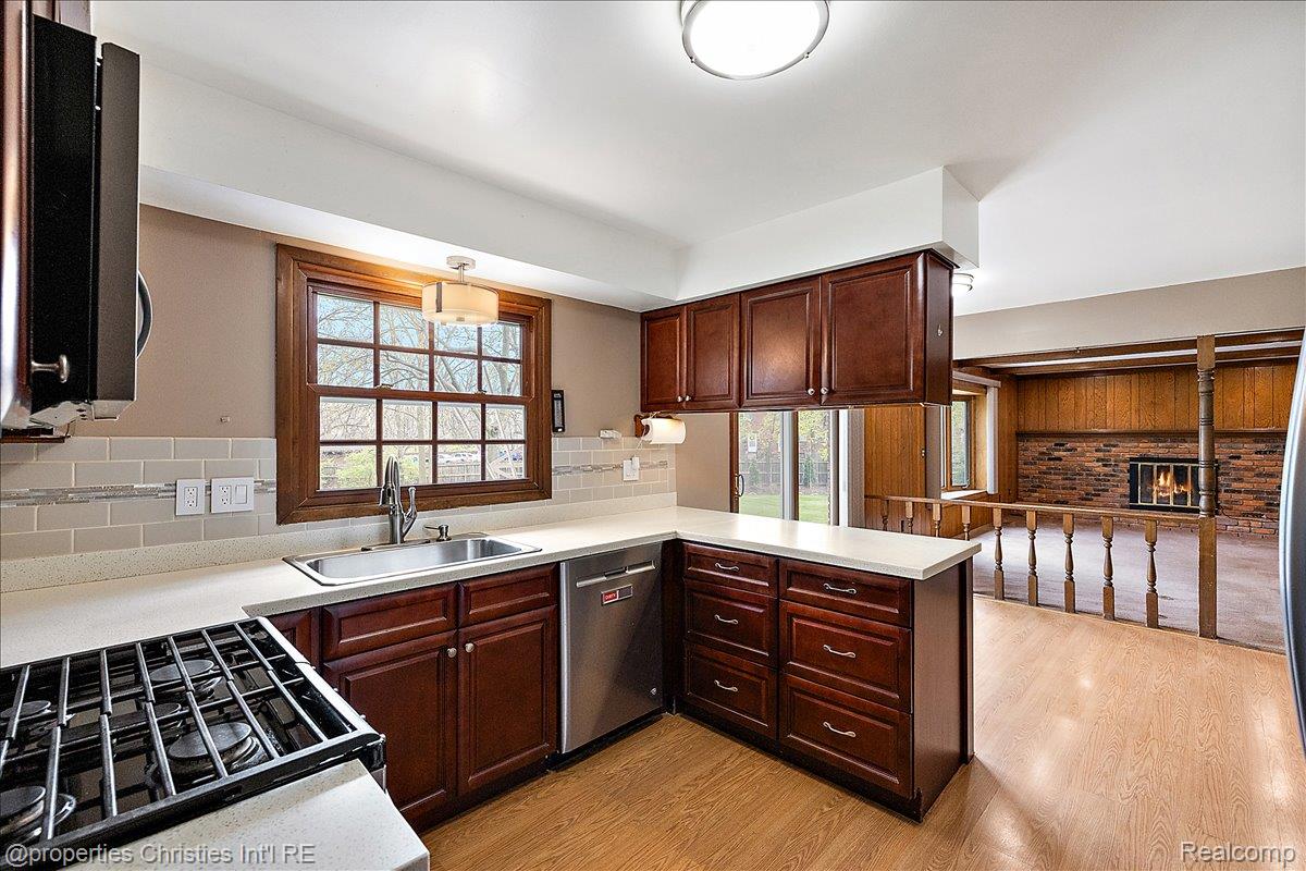 41501 Ladywood Court