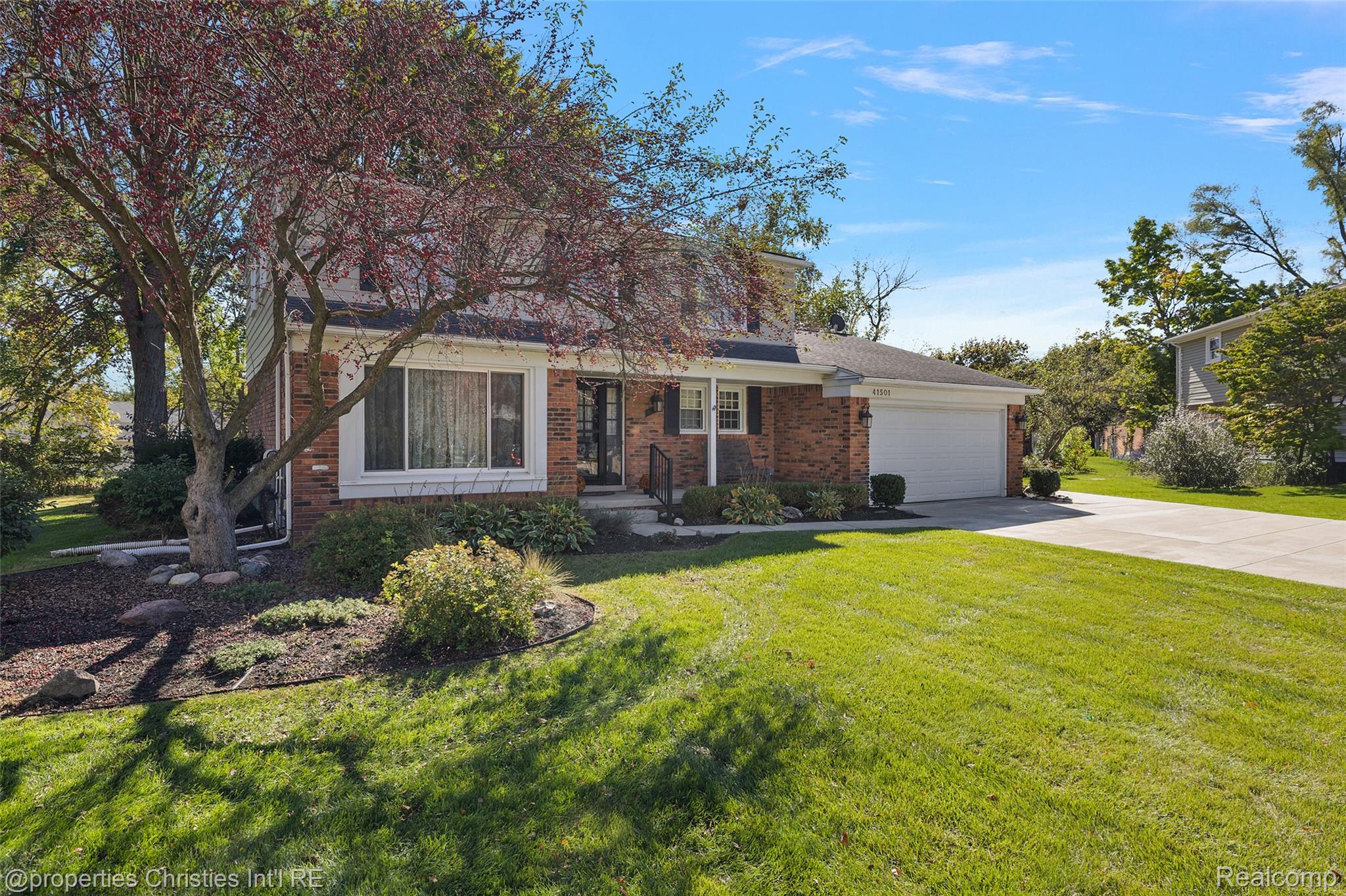 41501 Ladywood Court