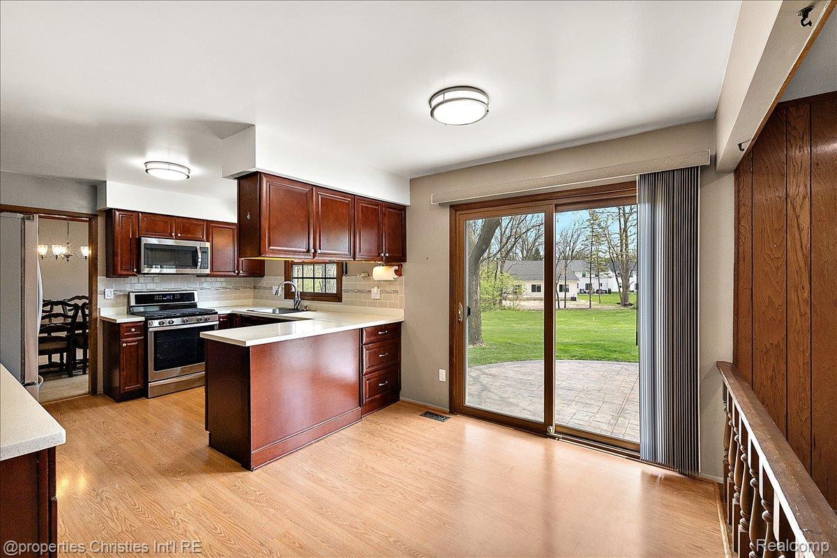 41501 Ladywood Court