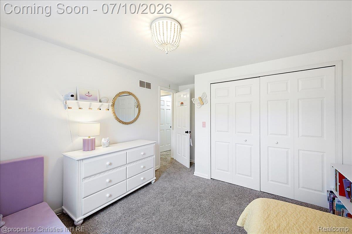 60629 Town Square Street