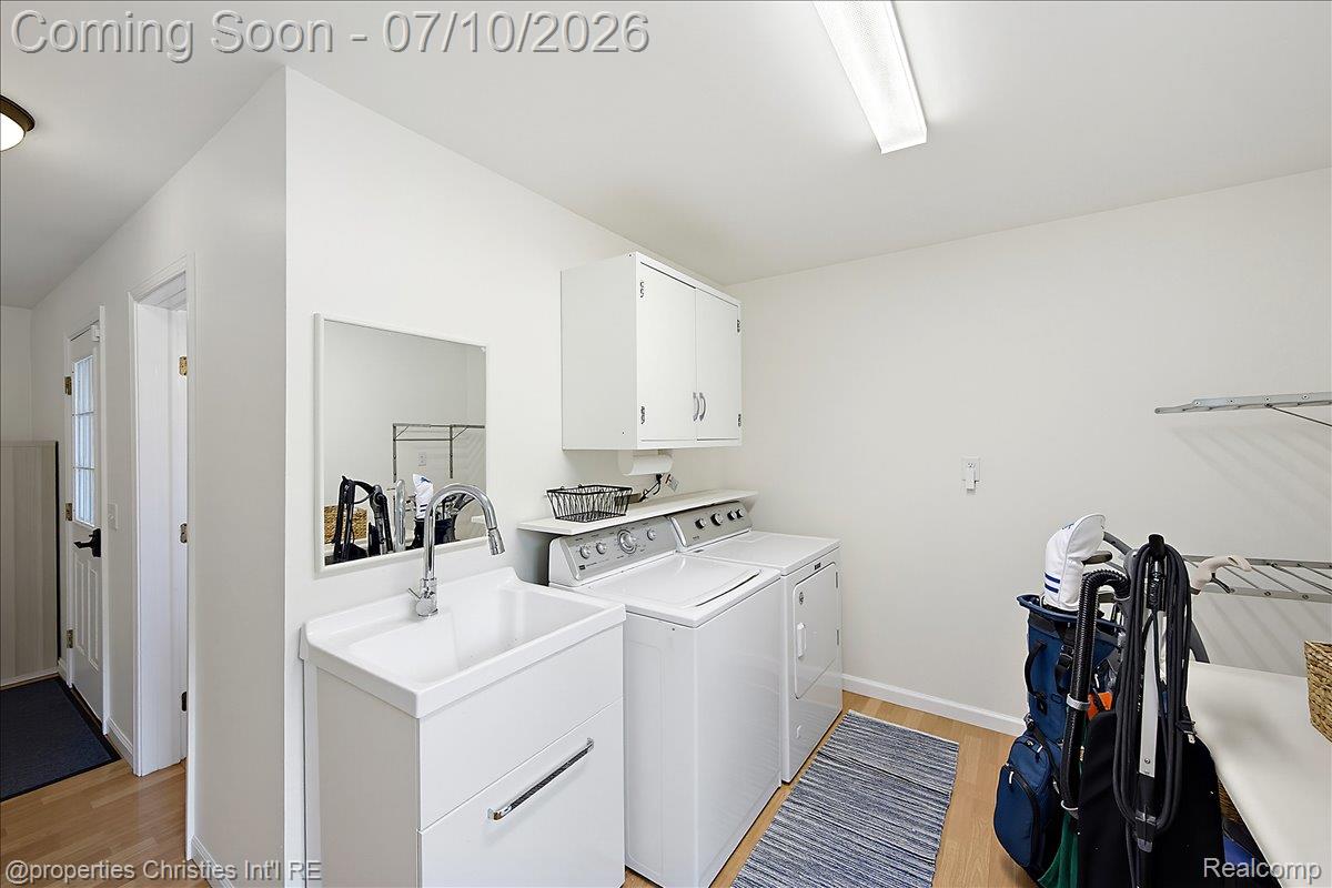 60629 Town Square Street