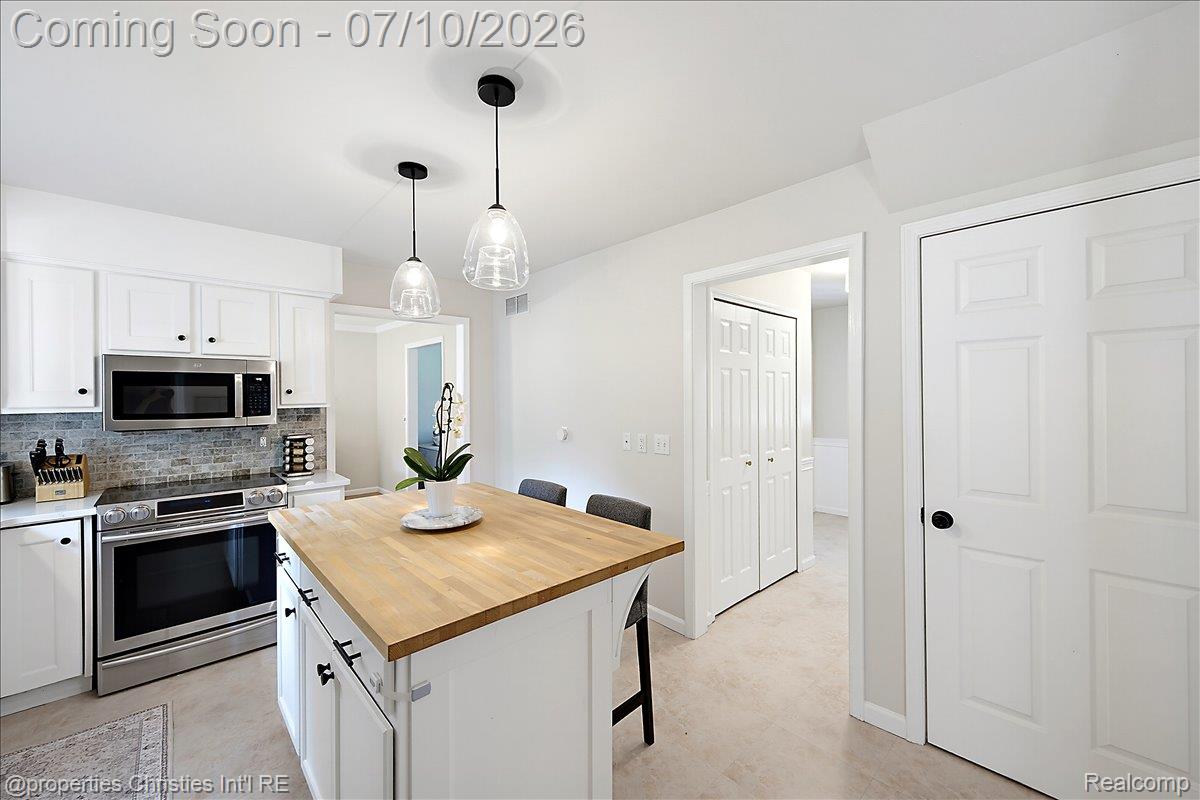 60629 Town Square Street