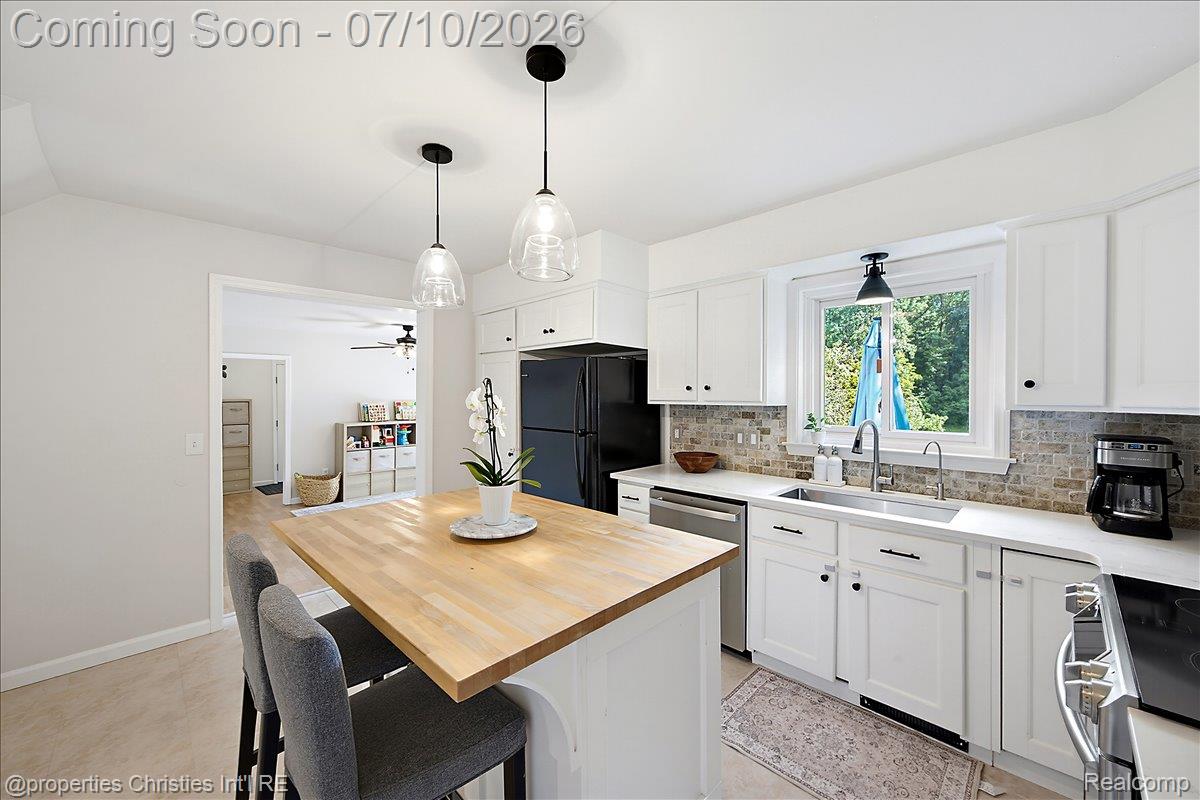 60629 Town Square Street