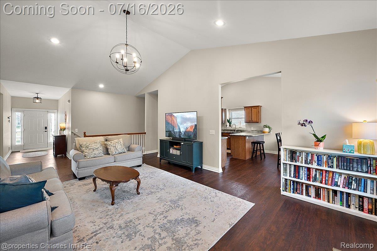 3181 Ivy Lane