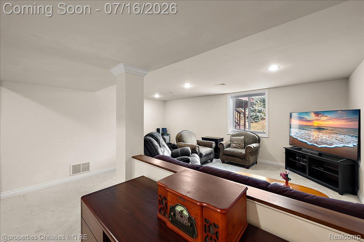 3181 Ivy Lane