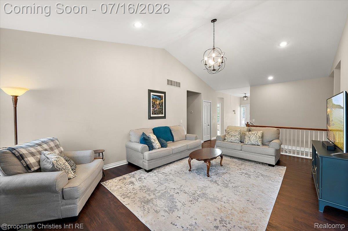 3181 Ivy Lane