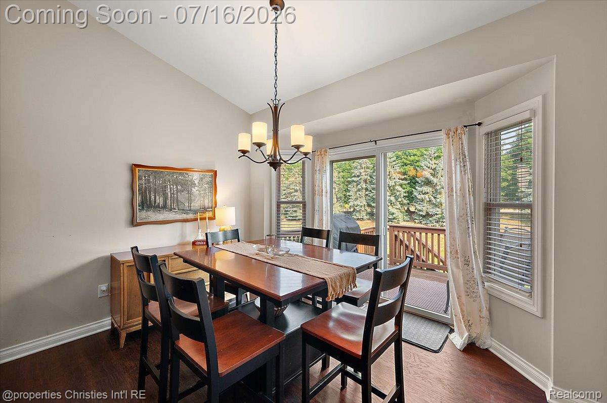 3181 Ivy Lane
