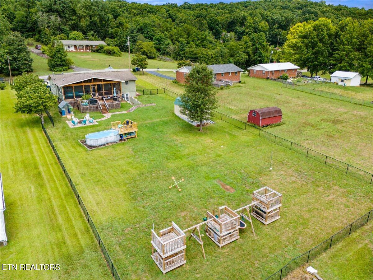 715 W Cross Rd