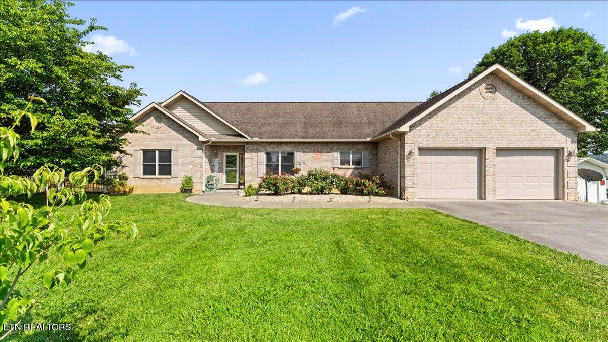 915 Smokey Mtn Queen Rd