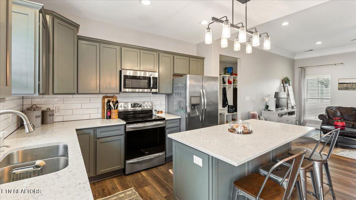 2883 Alden Glenn Court