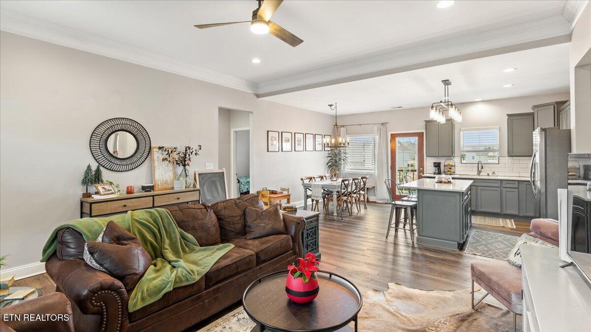 2883 Alden Glenn Court