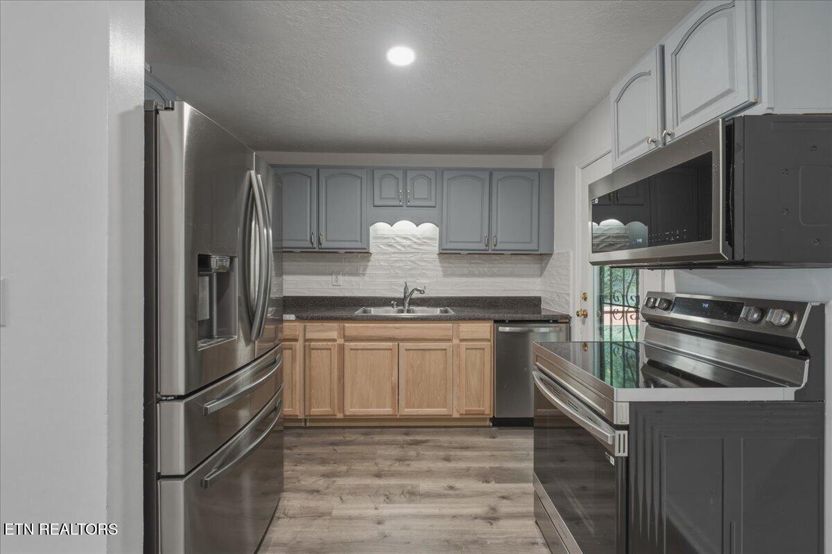 2216 Rifle Range Drive