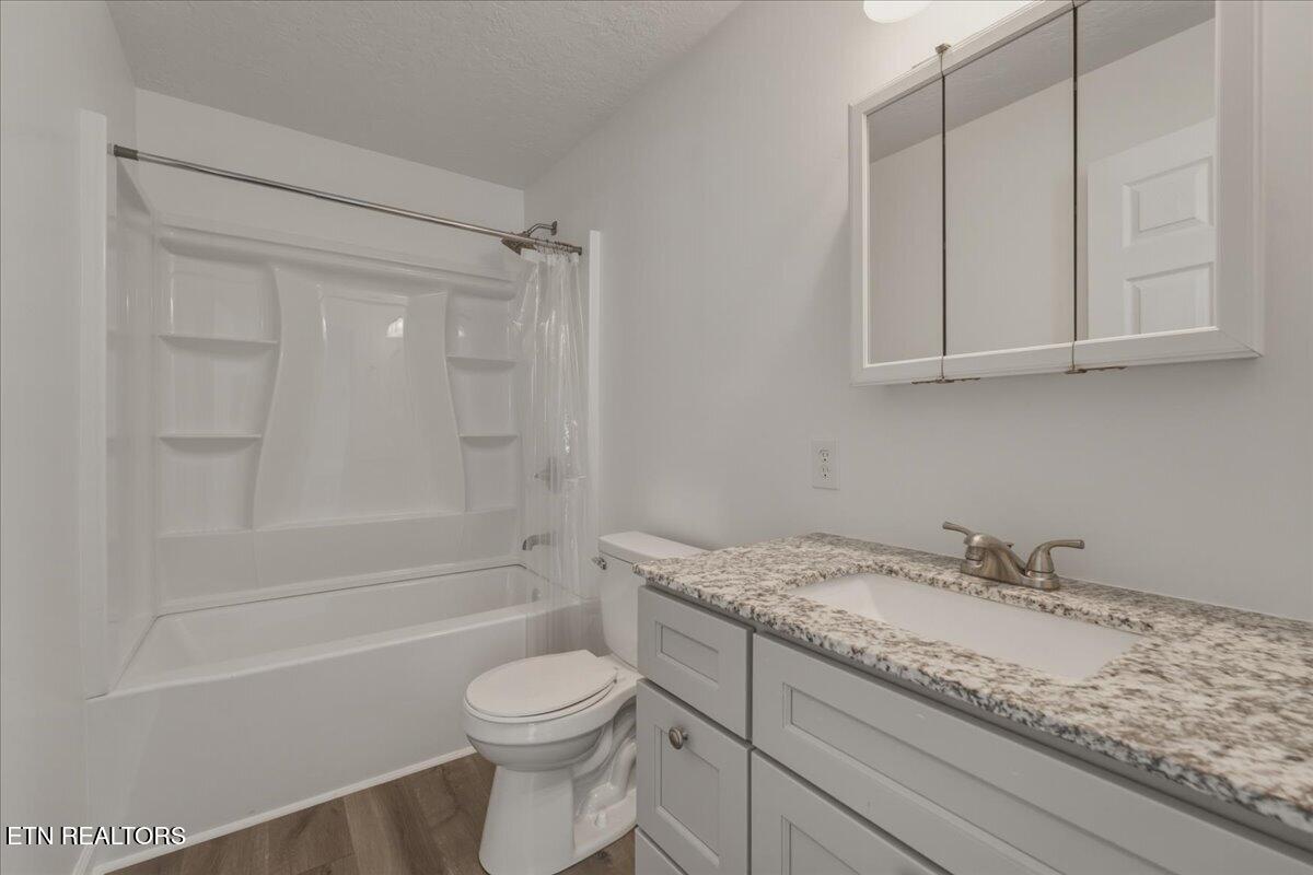 2216 Rifle Range Drive