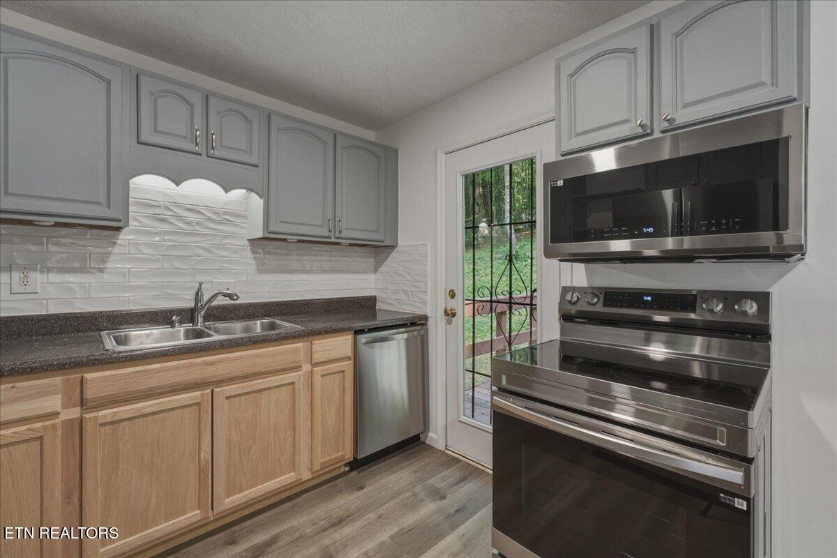 2216 Rifle Range Drive