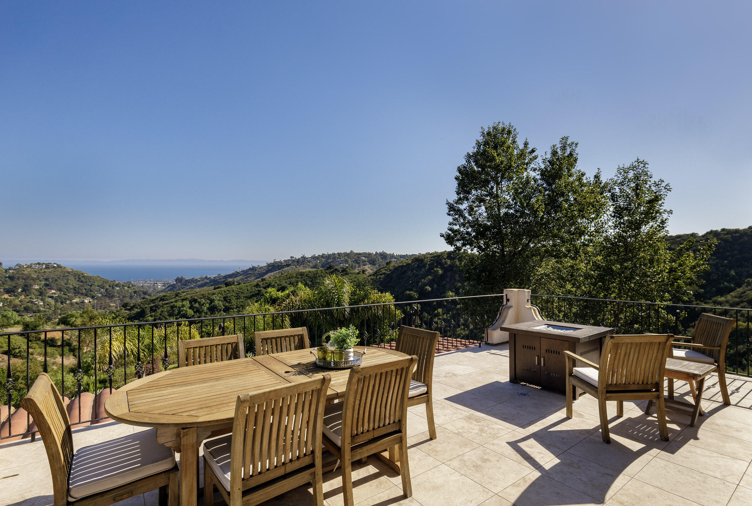 129 W Mountain Drive