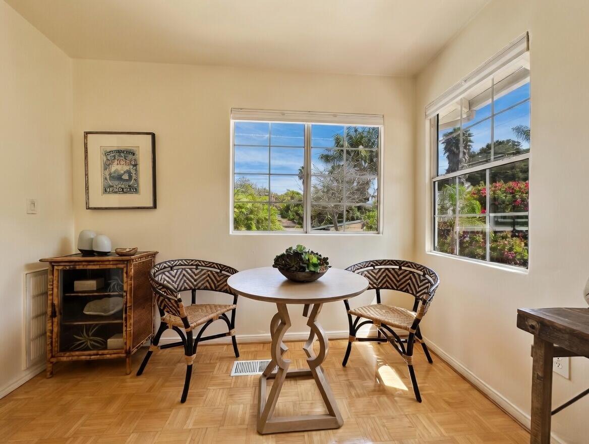 910 W Anapamu Street