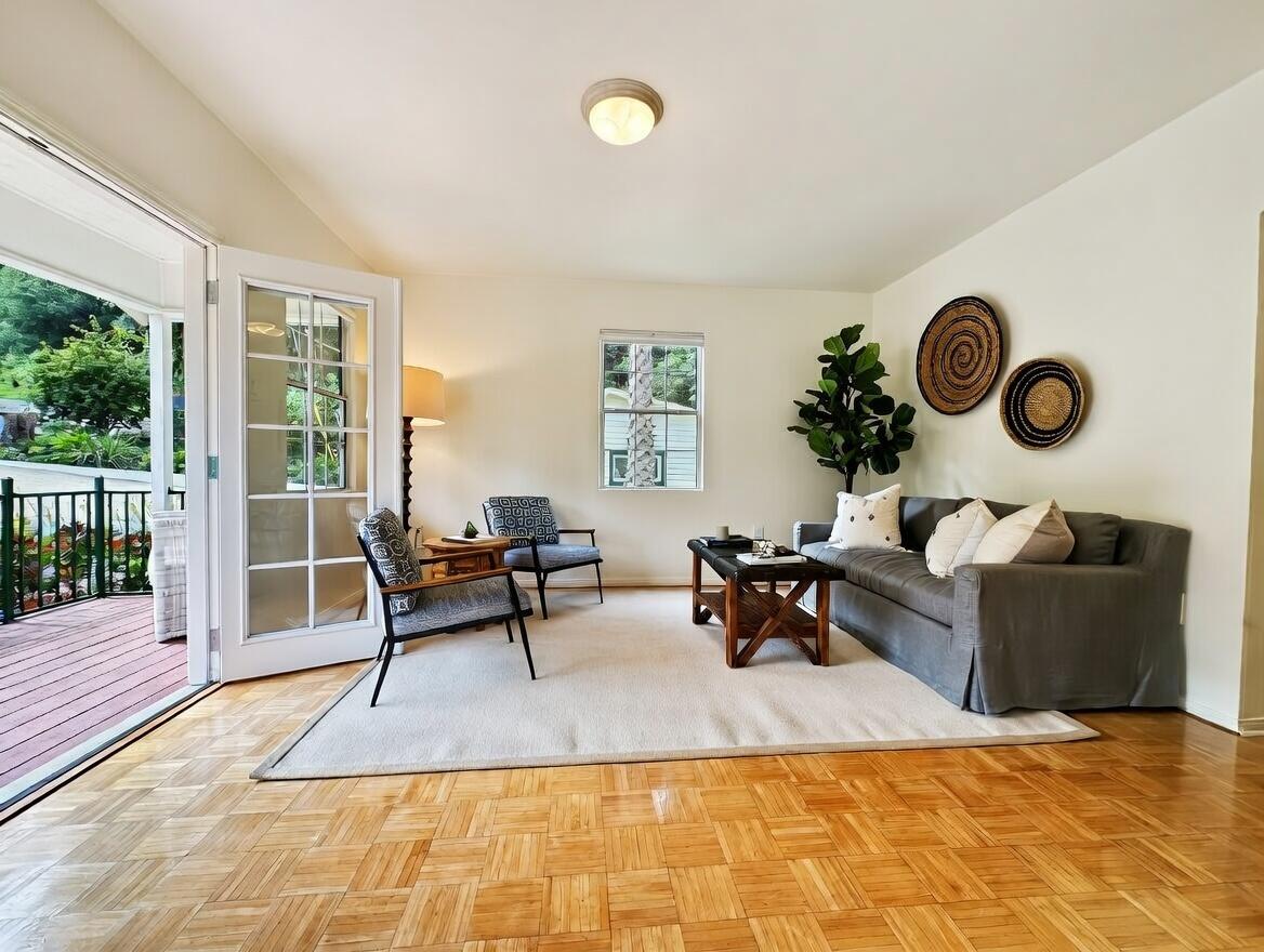 910 W Anapamu Street