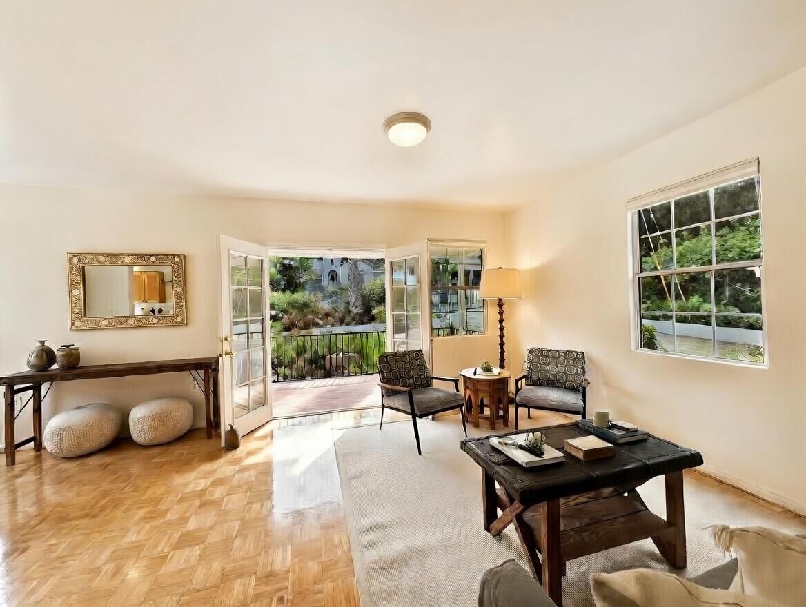 910 W Anapamu Street