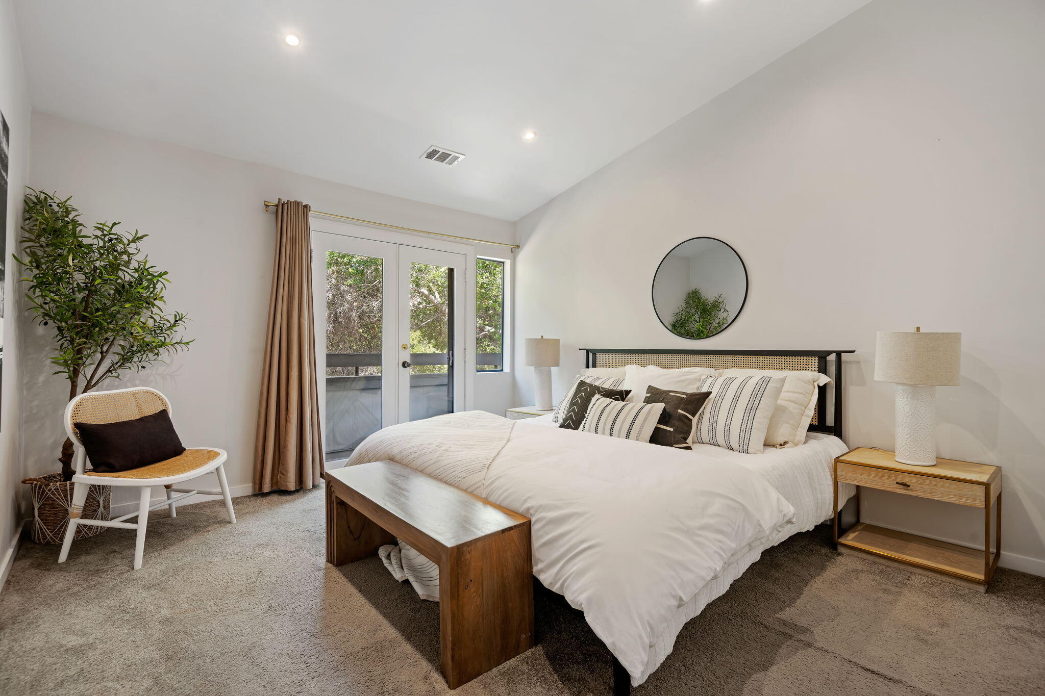 4039 Primavera Road 5
