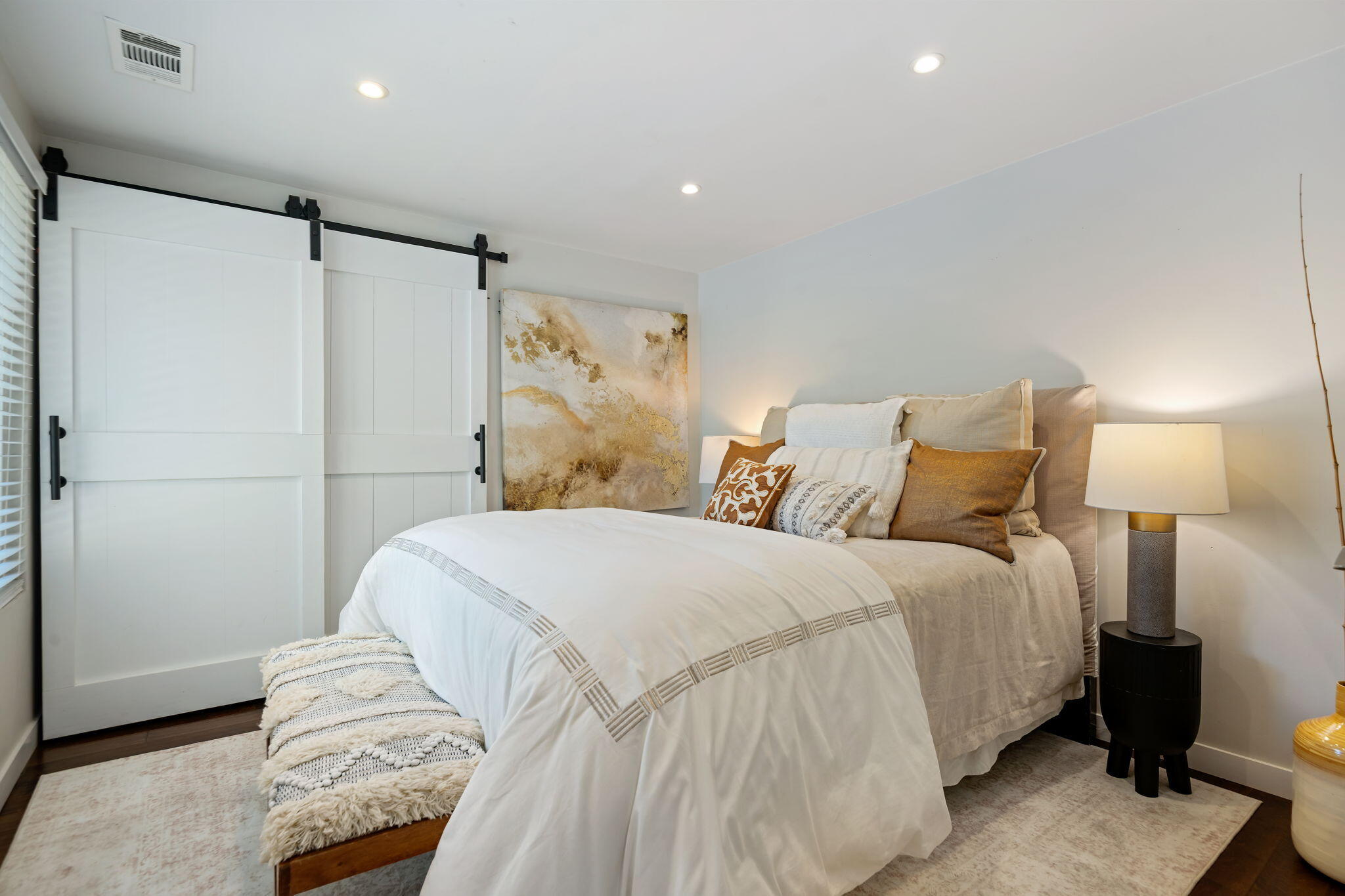 4039 Primavera Road 5