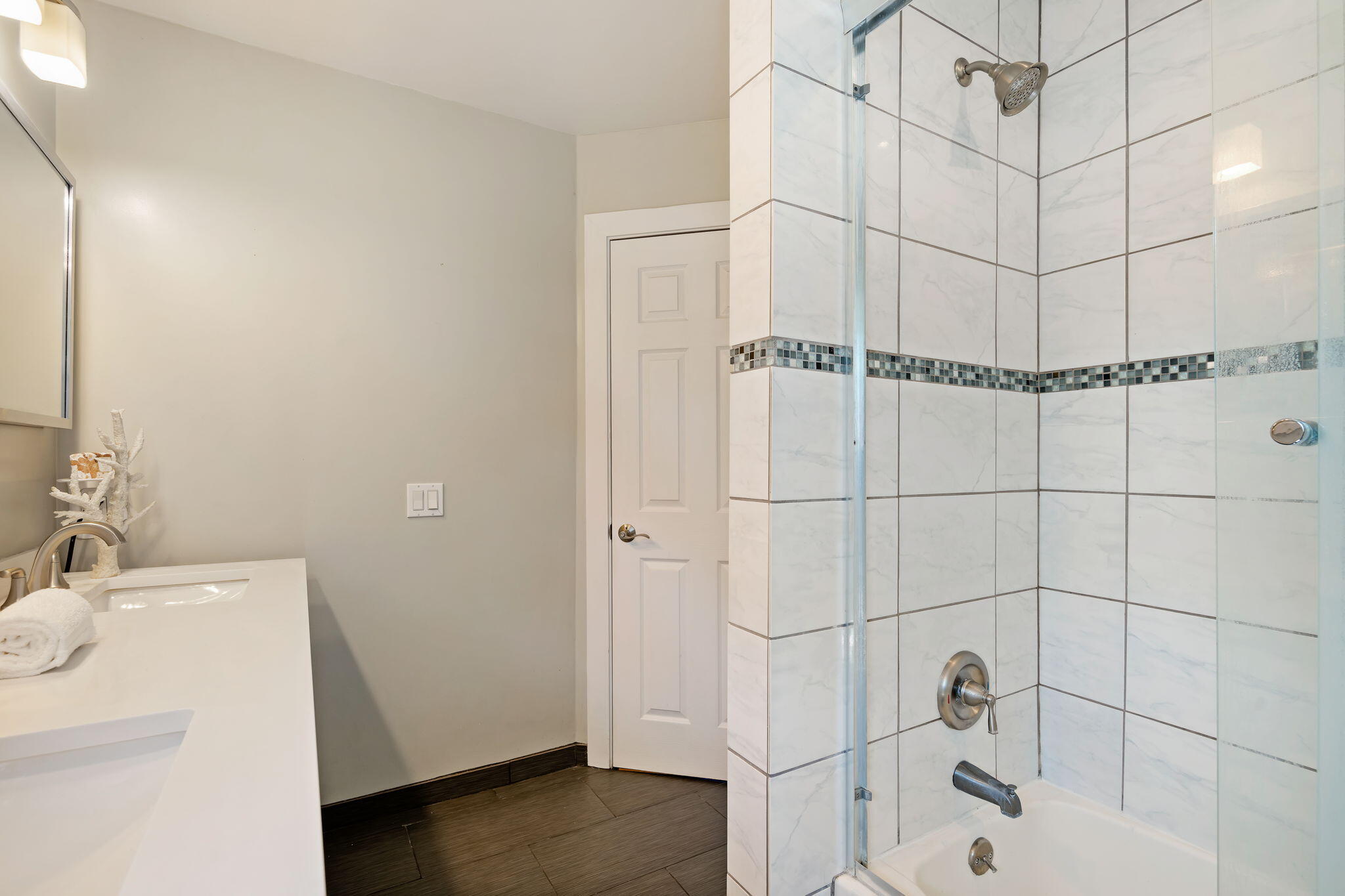 4039 Primavera Road 5