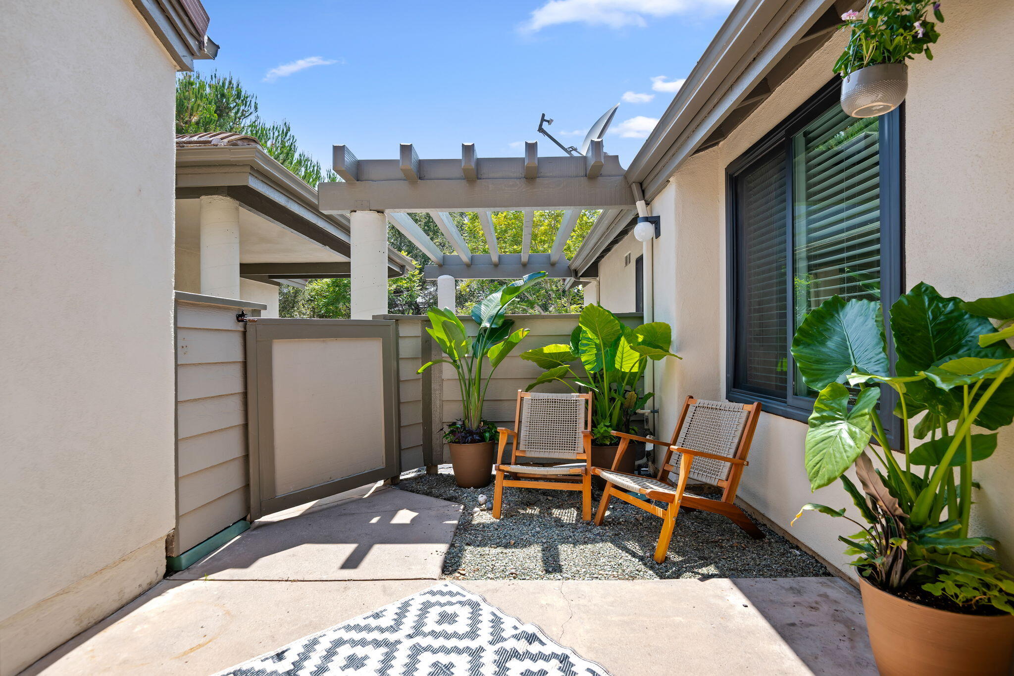 4039 Primavera Road 5