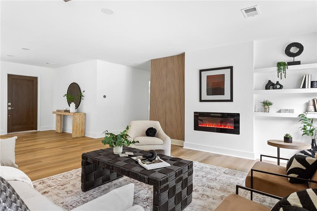 6287 Silver Creek Lane