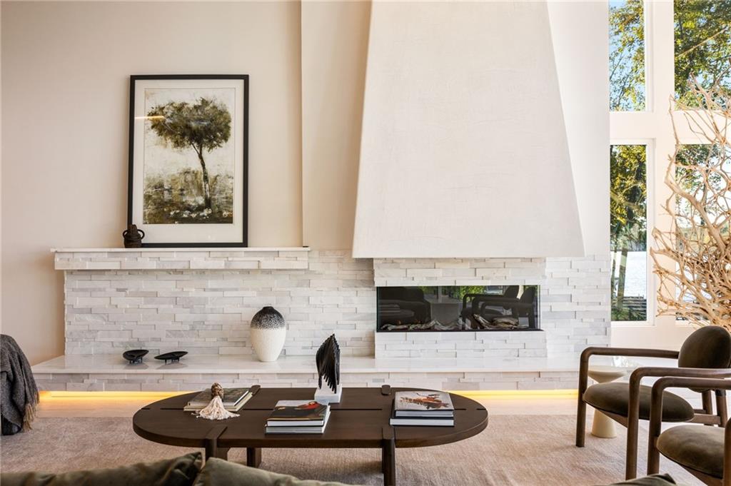 2746 Emerald Drive