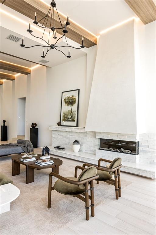 2746 Emerald Drive
