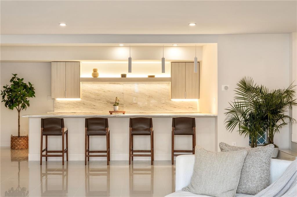2746 Emerald Drive